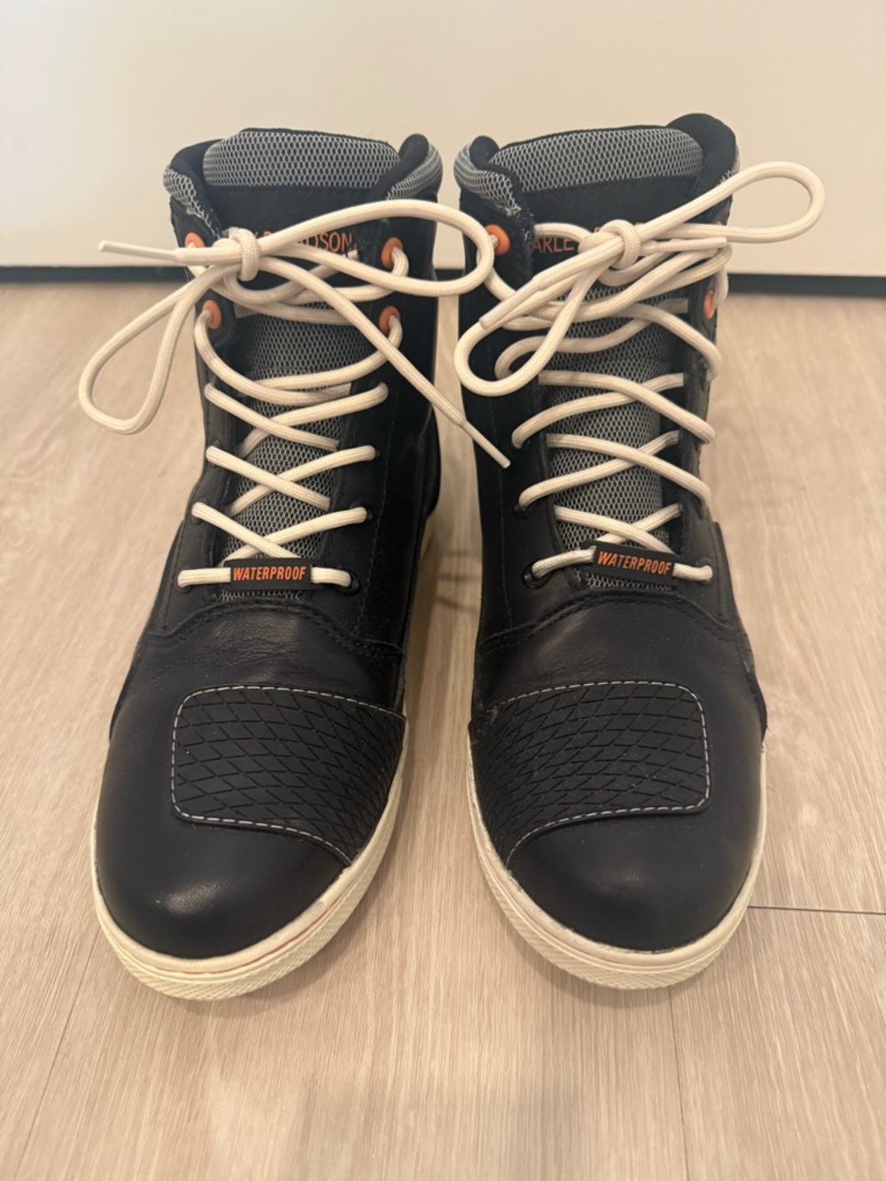 Harley-Davidson Women’s Black Leather High-Top Casual Shoe - Picture 4 of 8